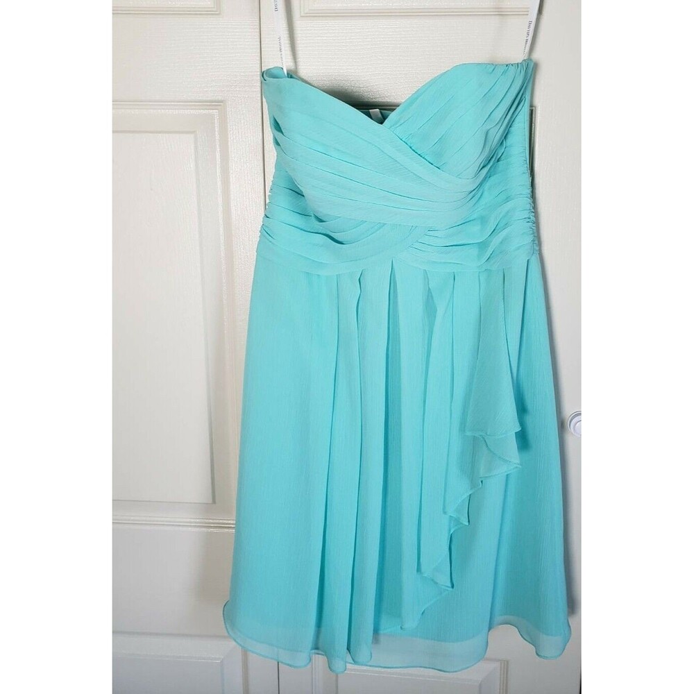 David's Bridal Short Crinkle Chiffon Dress with Front Cascade Strapless Size 8 - Picture 4 of 11